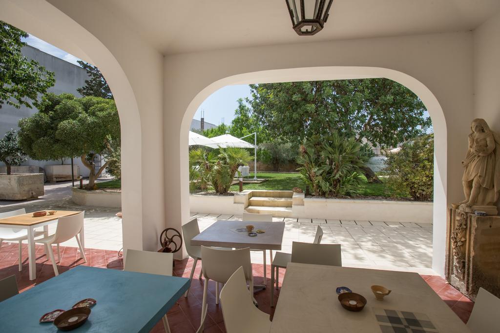 Li Pappi Antico Casale Bed & Breakfast Galatina Exterior photo